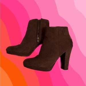 Chocolate brown ankle boots/booties from Forever 21 🍫